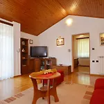Green Oasis Family Getaway